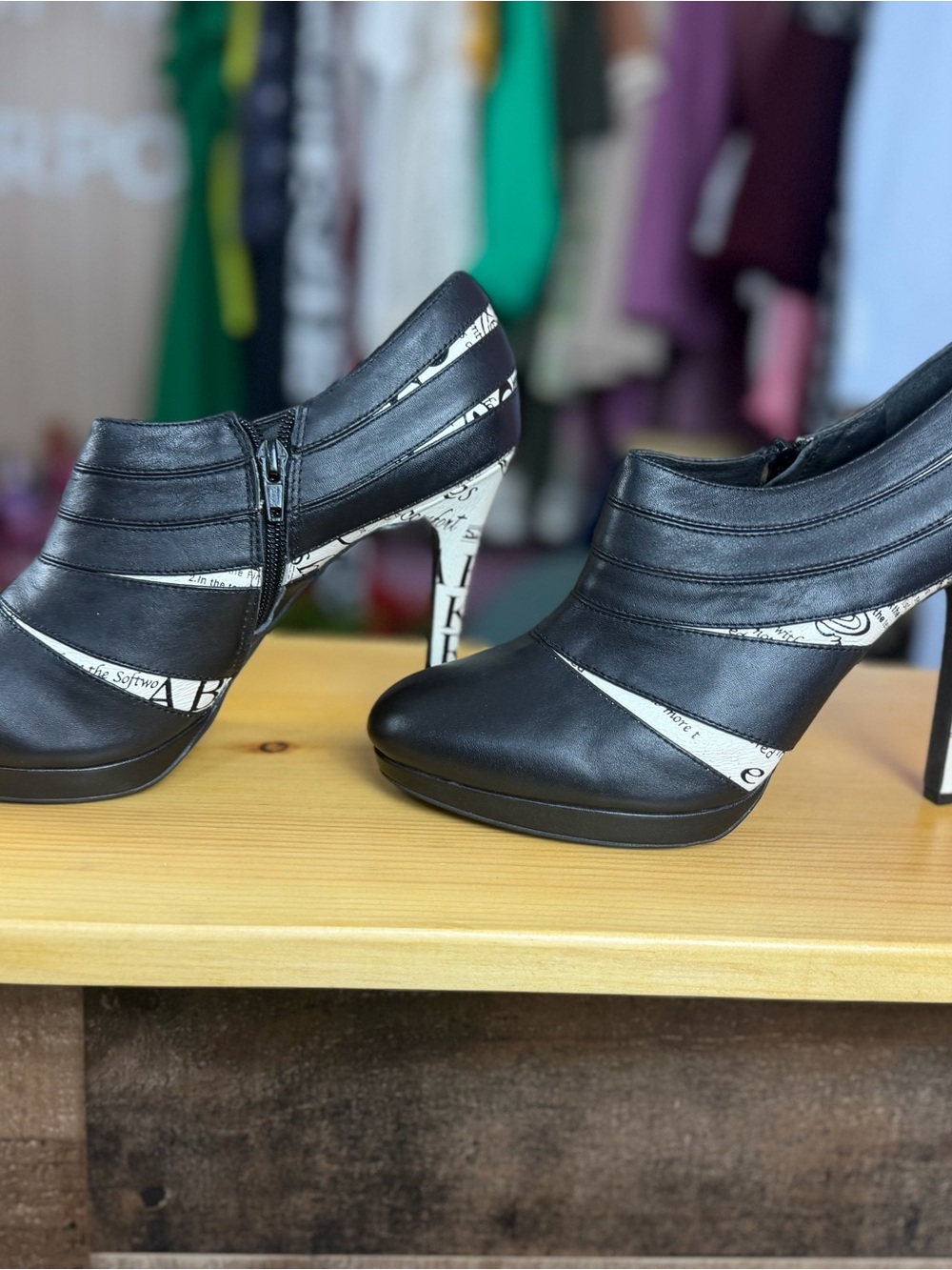 ✨ Custom Designer Leather Heels – Rare & Unique! ✨ Shoes of Prey - Picture 4 of 15
